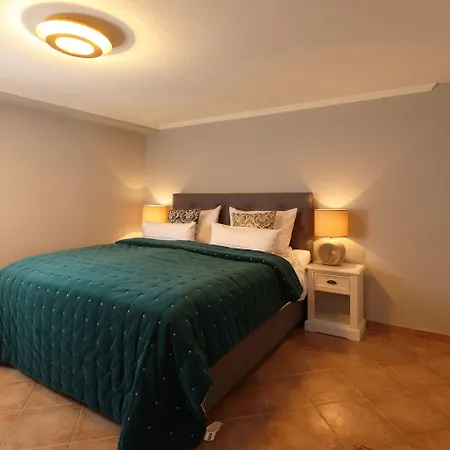 Daire Strandvilla Strand-residenz *